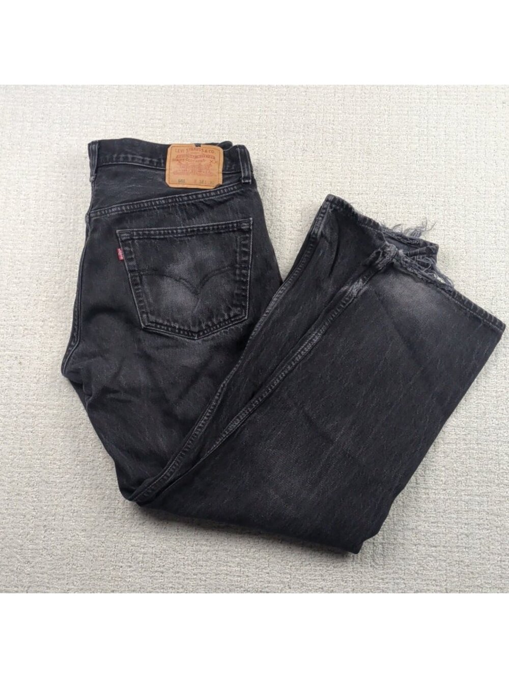 VTG Levi's 501 Jeans Mens 38x30 Straight Leg Faded Dark Wash Raw Hem Canada Made